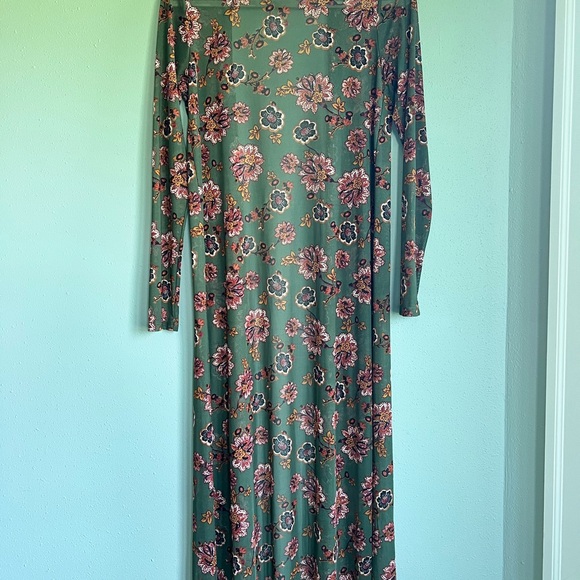 Floral Green Long Sleeve Kimono - Picture 1 of 3